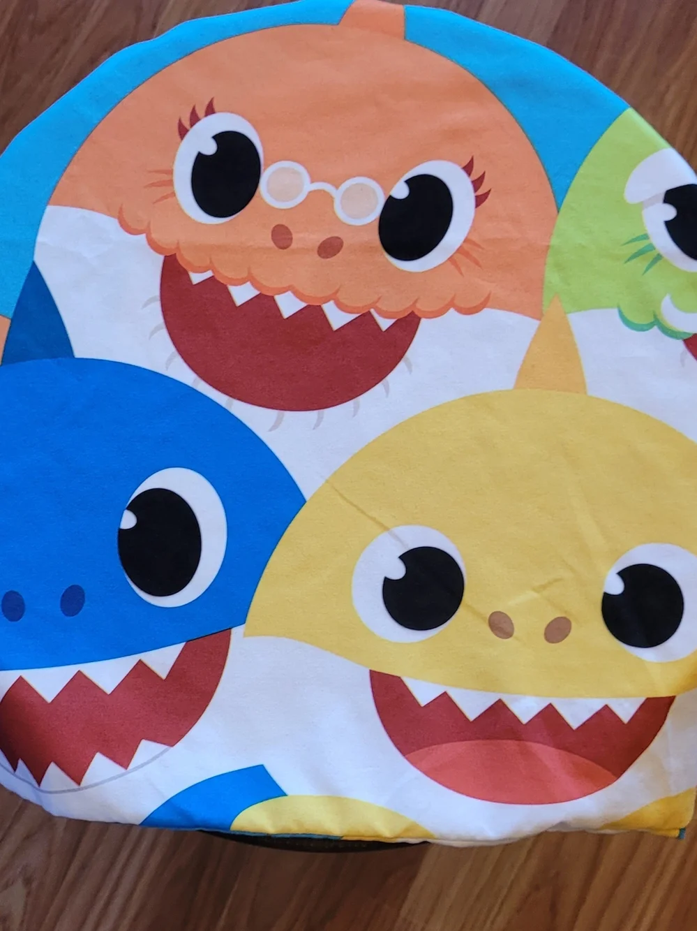 Pinkfong Baby Shark Tein Sheet Set - Bright Blue, Orange, Green